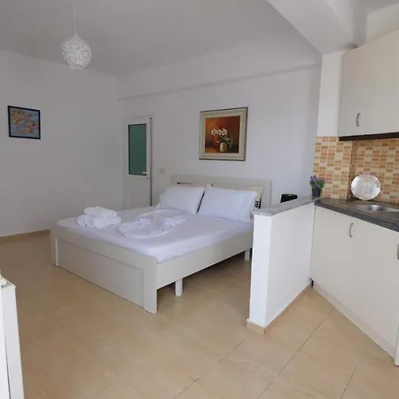 Kiri S.apartaments Daire Saranda