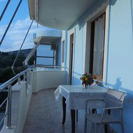 Kiri S.apartaments Apartman