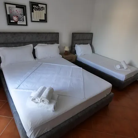 Kiri S.apartaments Apartament Saranda